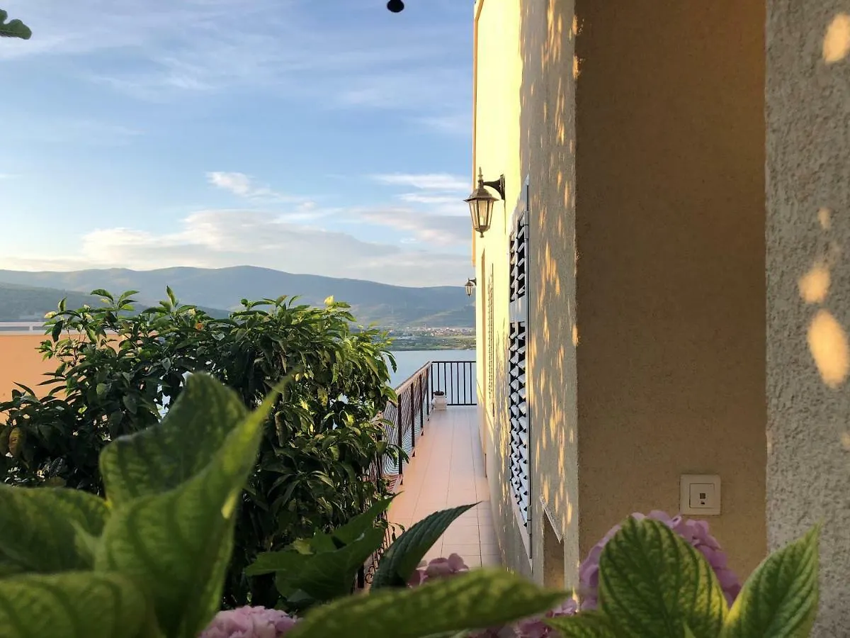 Garden Apartment Near Trogir, With Swimming Pool And Barbecue Area