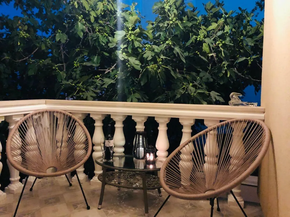 Garden Apartment Near Trogir, With Swimming Pool And Barbecue Area